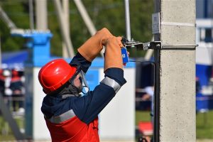 Elektrik Sisteminde Kullanılan Aşırı Akım Rölesi Nedir